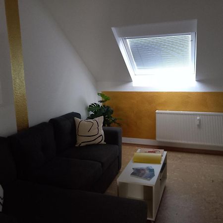Ferienwohnung Im Roten Haus, Die Therme Ist Fusslaeufig In Wenigen Minuten Erreichbar Bad Ems Luaran gambar