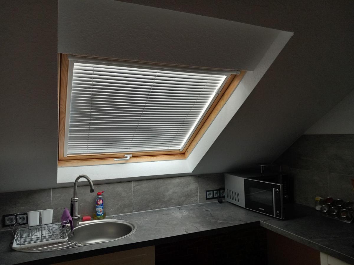 Ferienwohnung Im Roten Haus, Die Therme Ist Fusslaeufig In Wenigen Minuten Erreichbar Bad Ems Luaran gambar