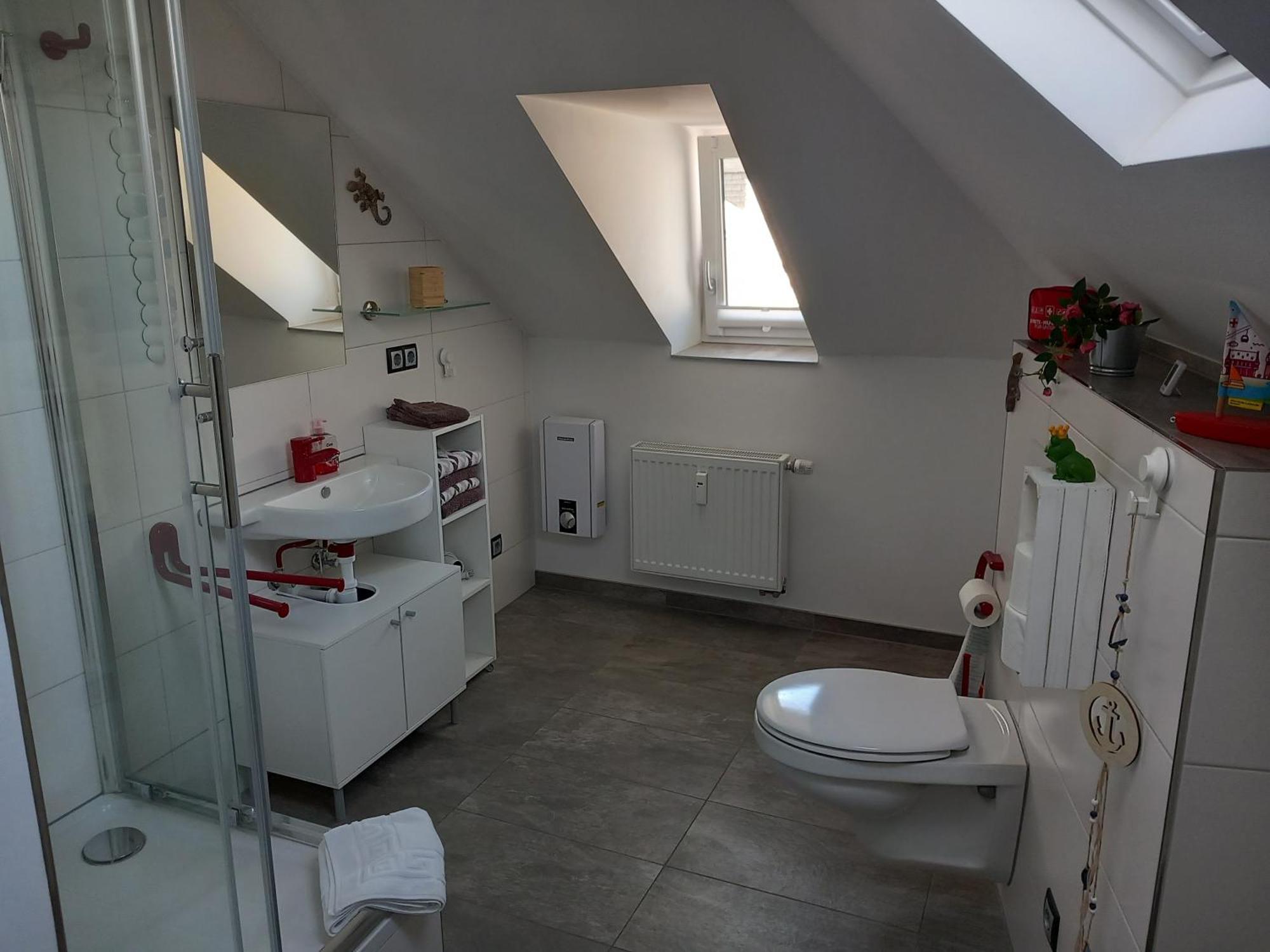 Ferienwohnung Im Roten Haus, Die Therme Ist Fusslaeufig In Wenigen Minuten Erreichbar Bad Ems Luaran gambar